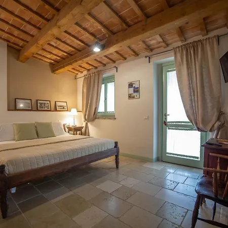 Landhuis Le Maracla Jesi