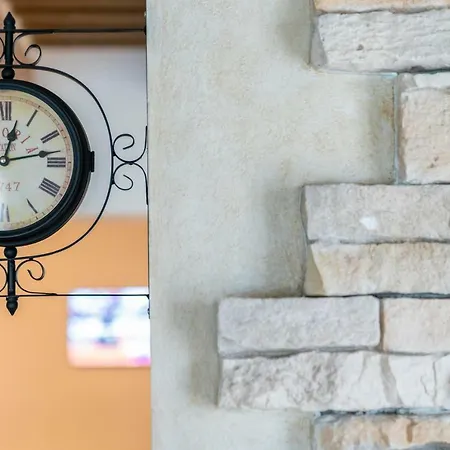 Le Maracla Landhuis Jesi