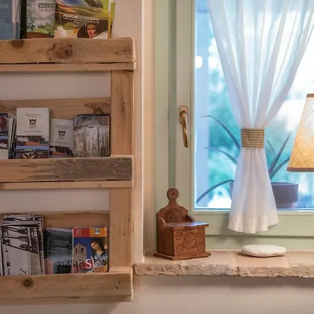 Le Maracla Landhuis Jesi