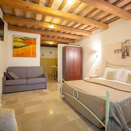 Le Maracla Landhuis Jesi