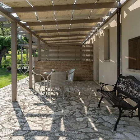 Le Maracla منزل ريفي ليسي